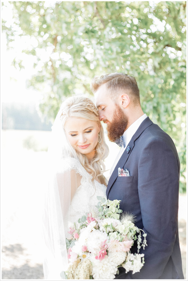 Kelsey & Daniel | Destination Wedding at Tin Roof Barn | White Salmon ...