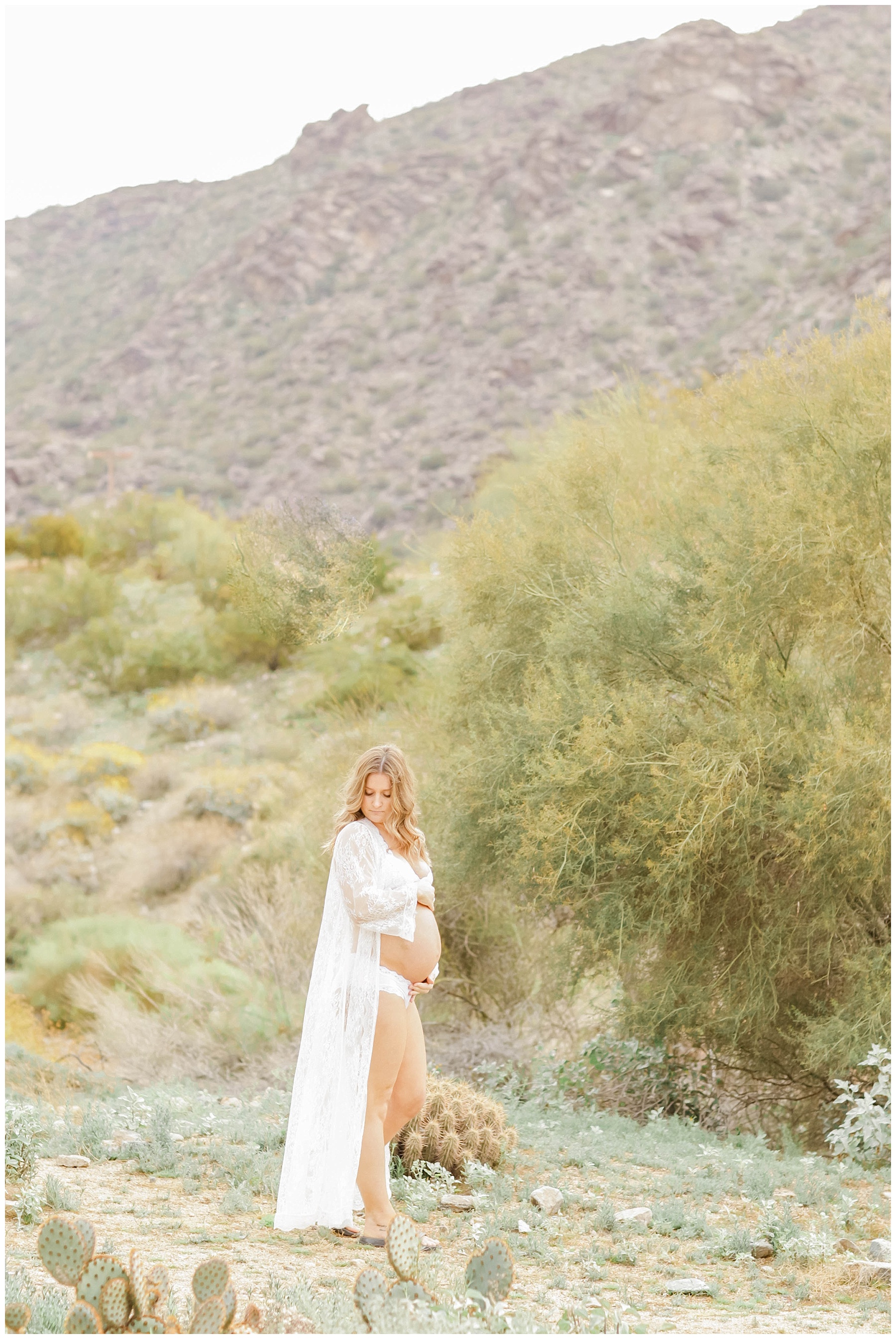 Desert Maternity Photos in Phoenix, Arizona | Arizona Maternity Photographer