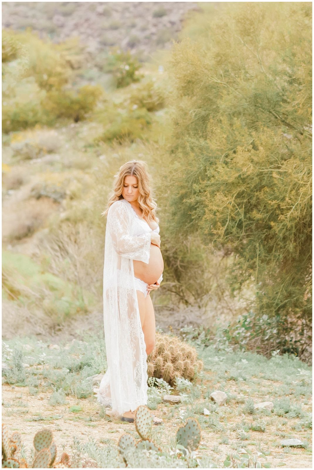 Desert Maternity Session in Phoenix | laracatherinephotography.com